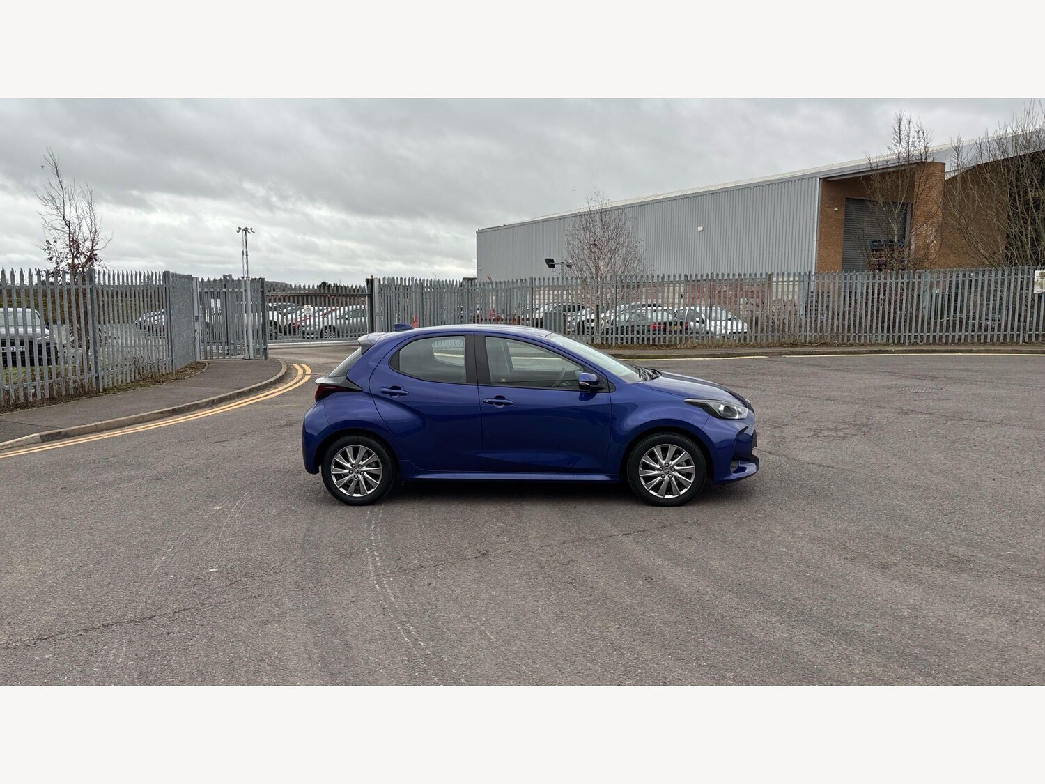 Used Toyota Yaris for sale - 77722627: Photo 18