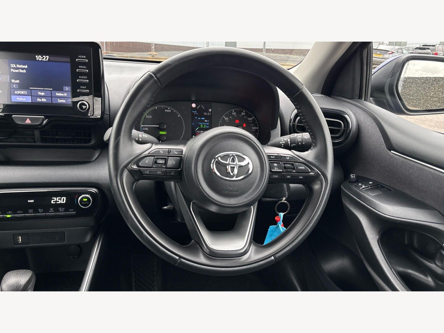 Used Toyota Yaris for sale - 77722627: Photo 8