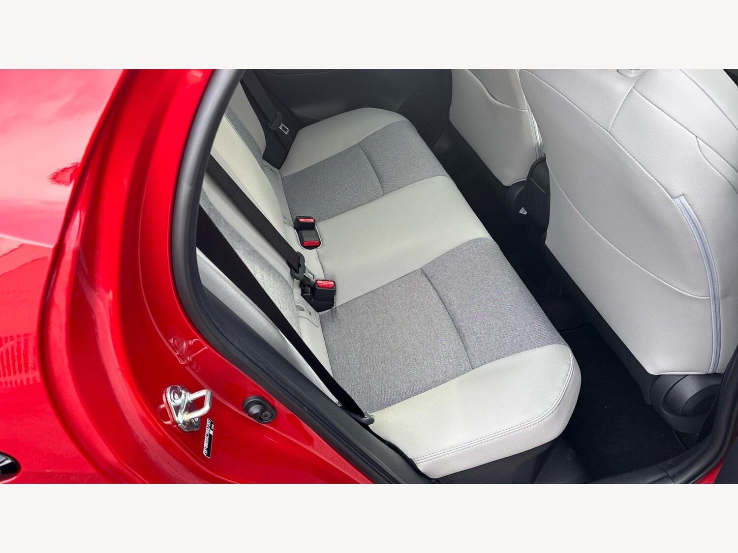 Used Toyota Yaris for sale - 77497507: Photo 14