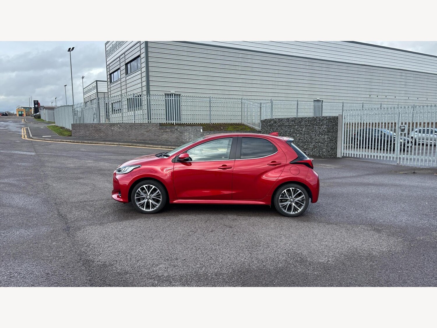 Used Toyota Yaris for sale - 77497507: Photo 19