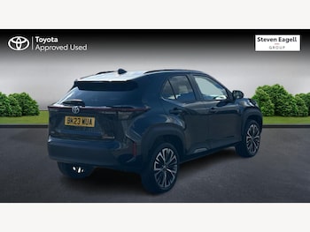 Used Toyota Yaris Cross 2023 for sale - 76152064: Photo 2