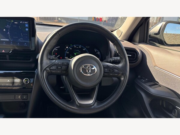 Used Toyota Yaris Cross 2023 for sale - 76152064: Photo 8