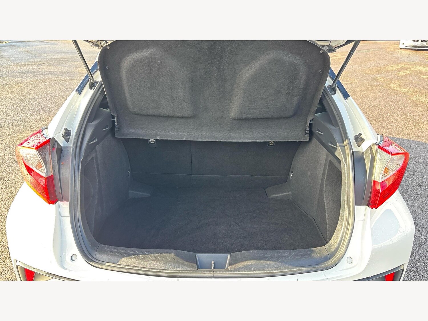 Used Toyota C-HR 2017 for sale - 77454984: Photo 16