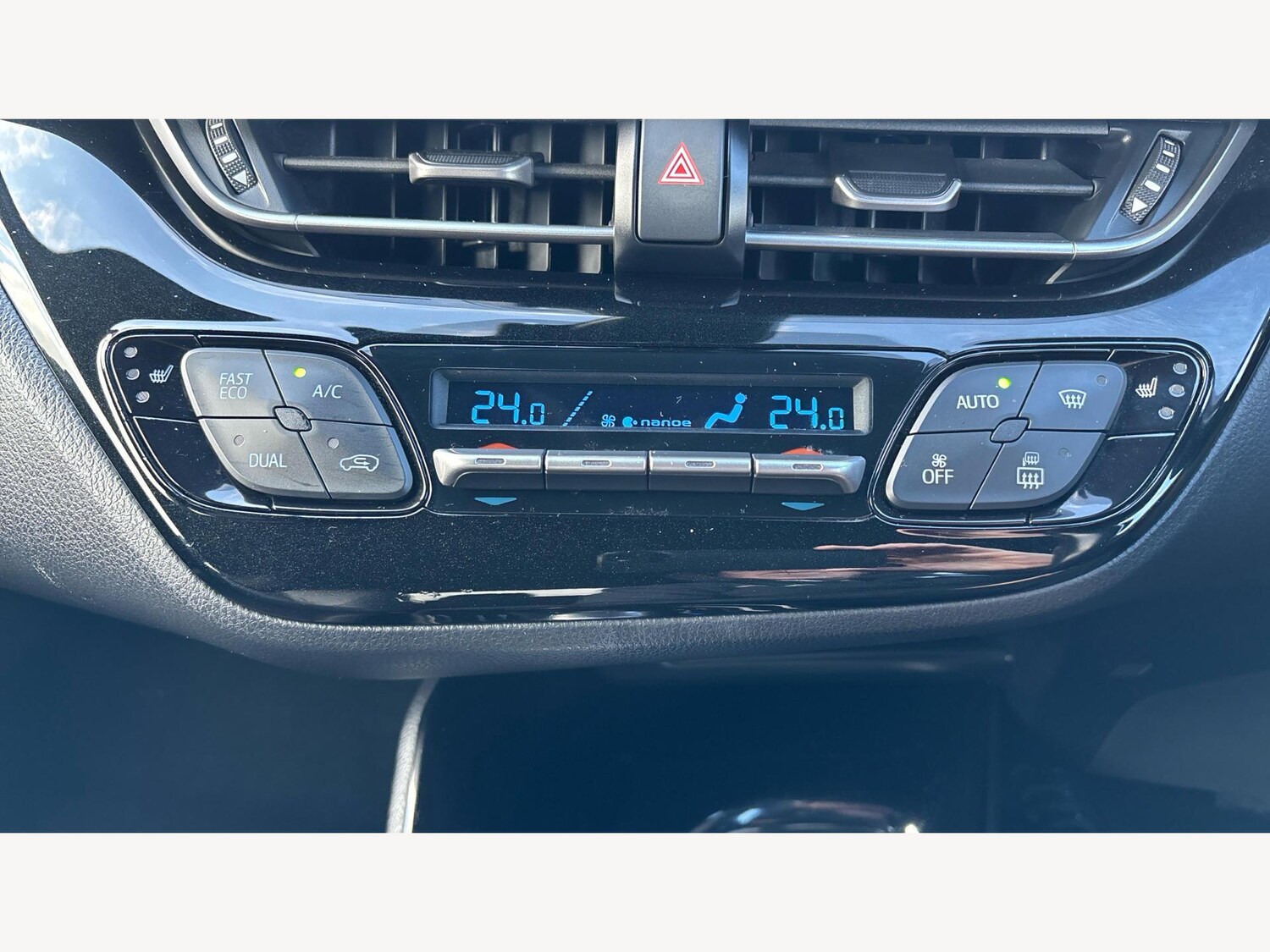 Used Toyota C-HR 2017 for sale - 77454984: Photo 23