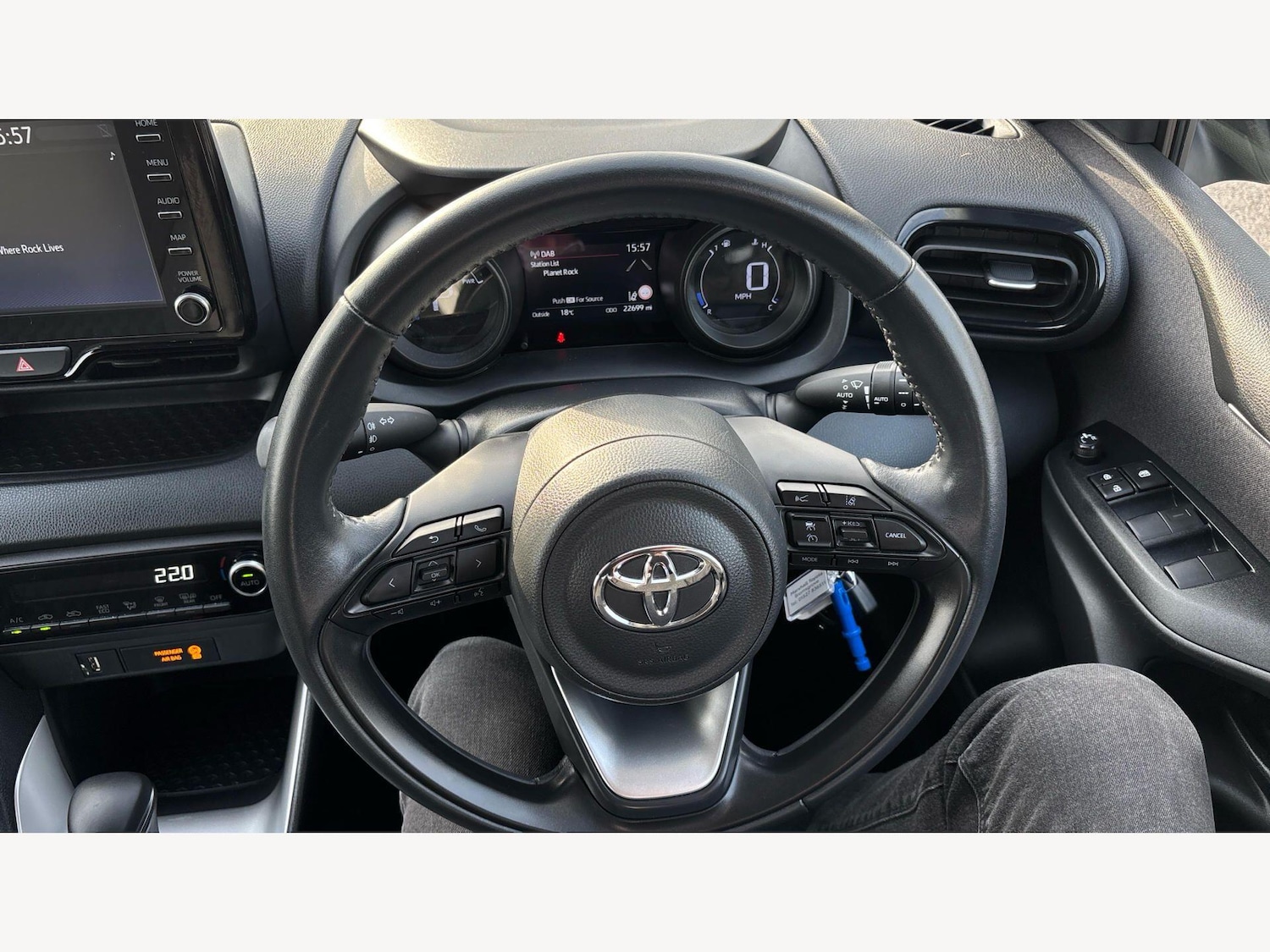 Used Toyota Yaris 2023 for sale - 77799066: Photo 10