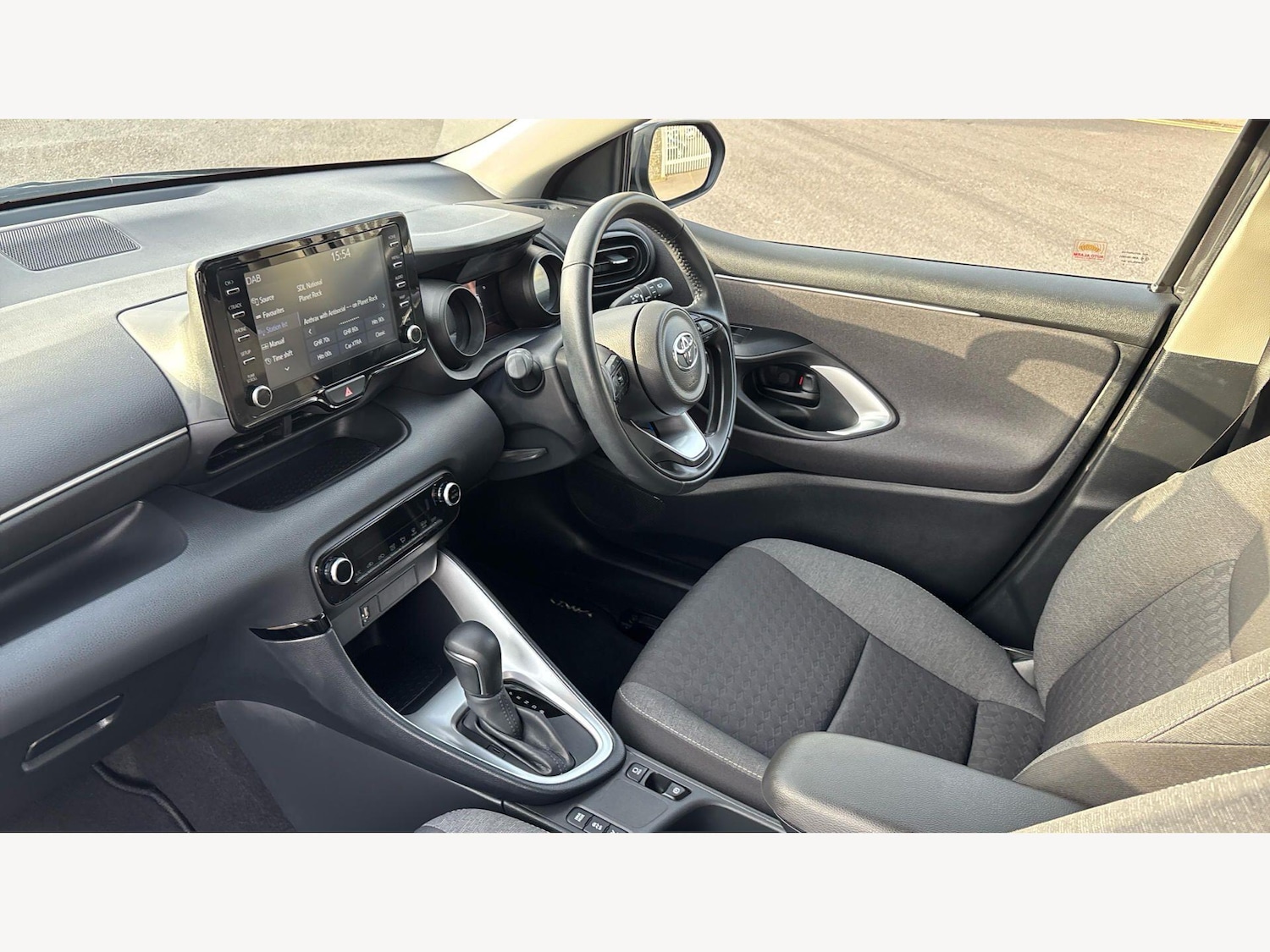 Used Toyota Yaris 2023 for sale - 77799066: Photo 12