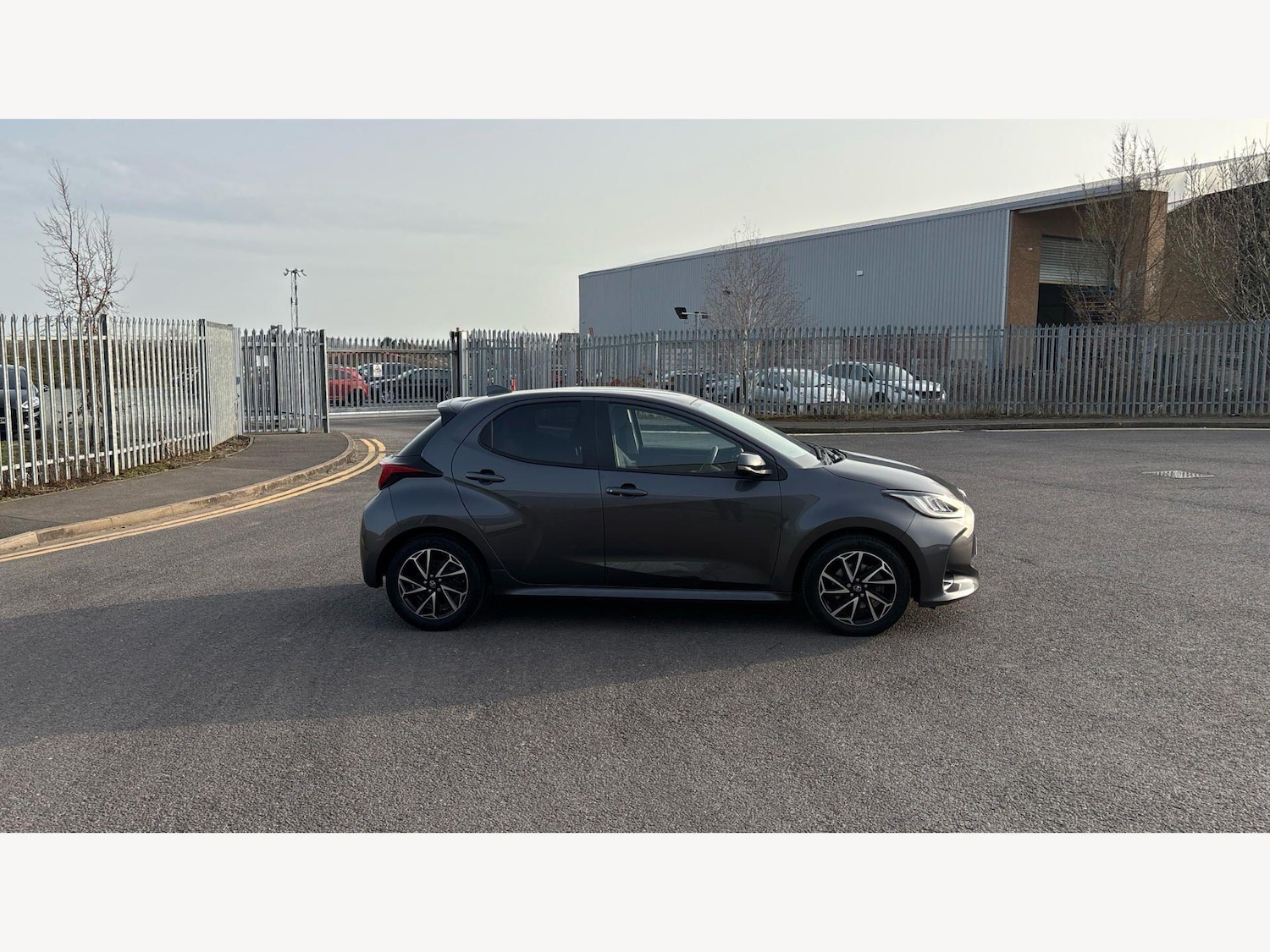 Used Toyota Yaris 2023 for sale - 77799066: Photo 18