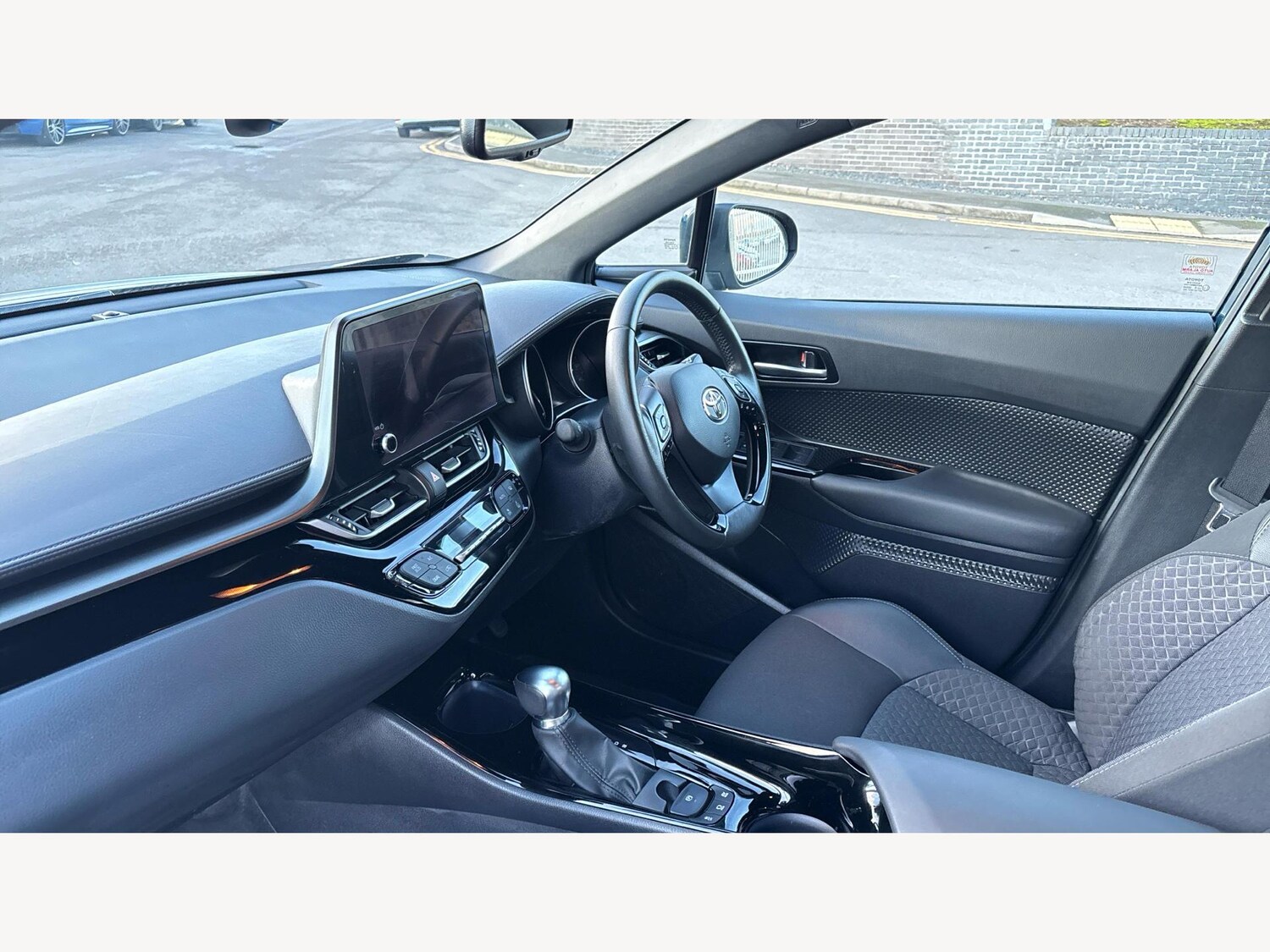 Used Toyota C-HR 2023 for sale - 77455611: Photo 12