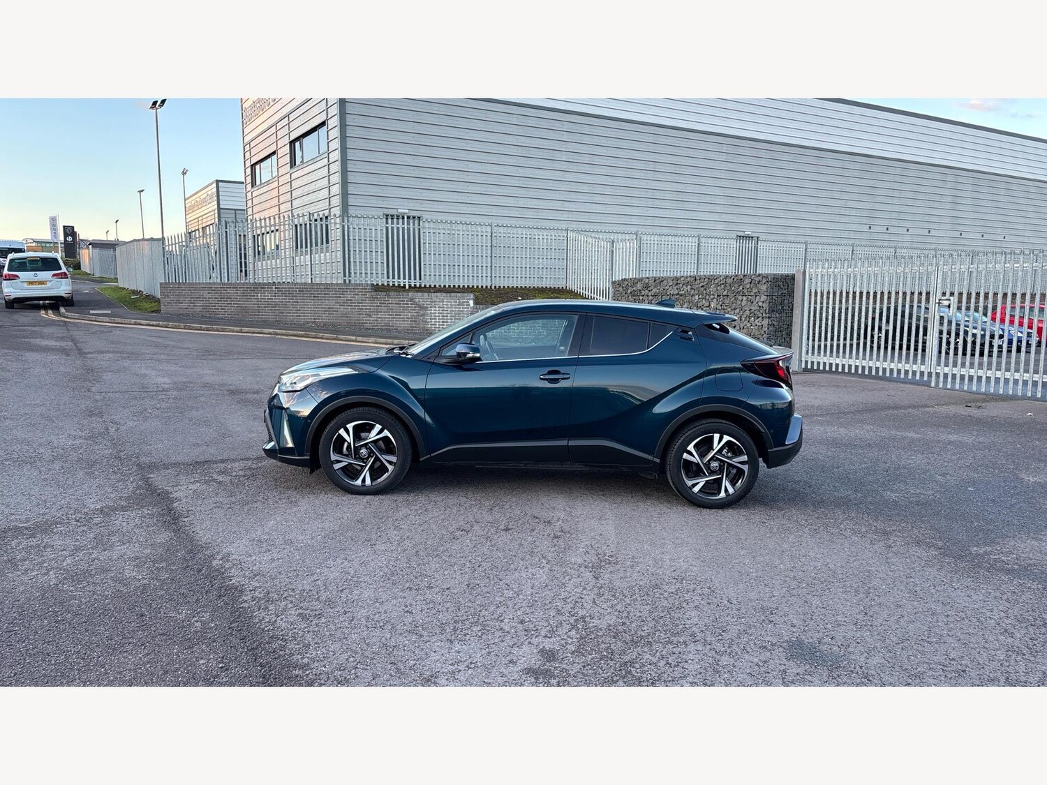 Used Toyota C-HR 2023 for sale - 77455611: Photo 19