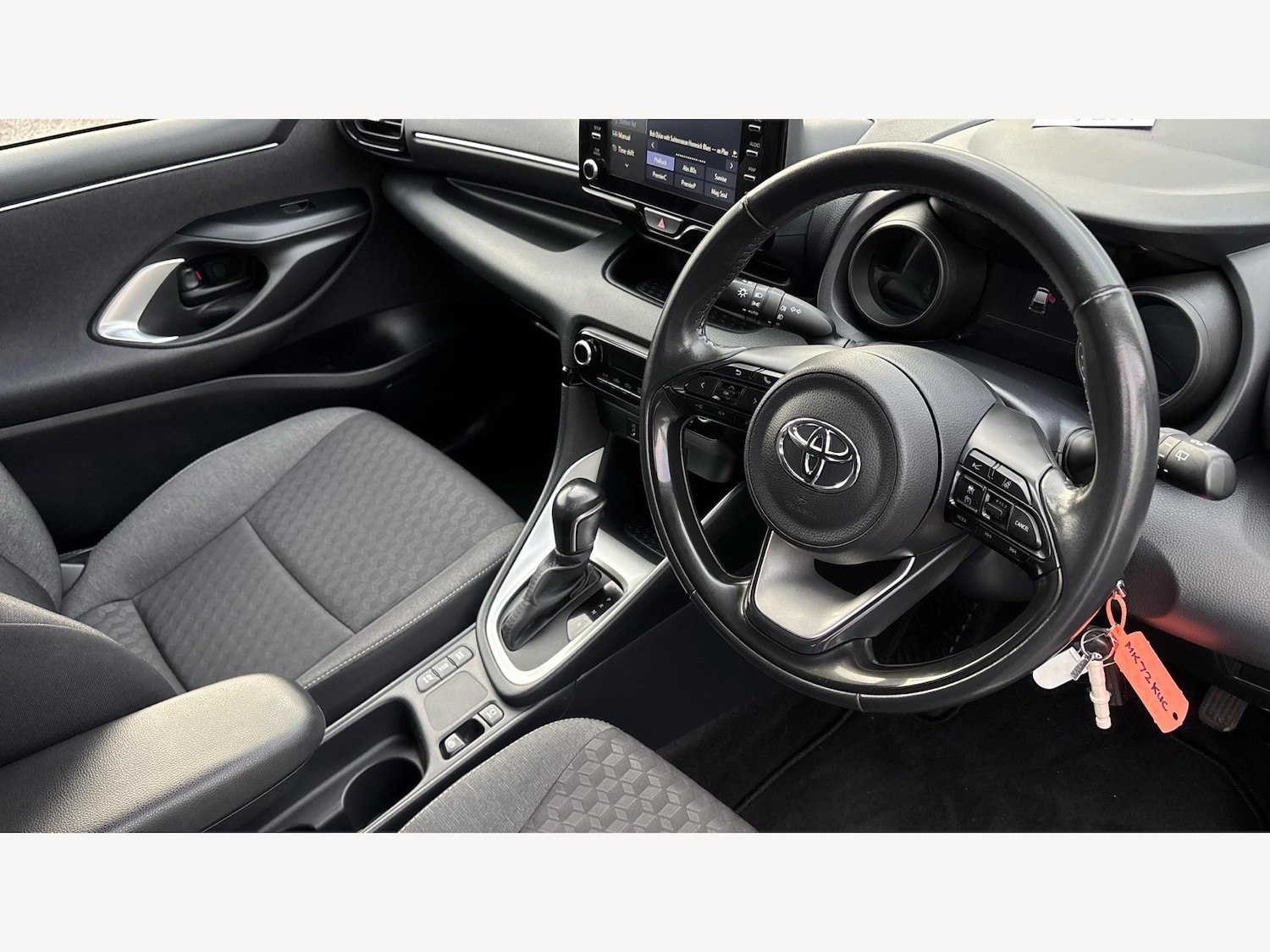Used Toyota Yaris 2022 for sale - 76702424: Photo 13
