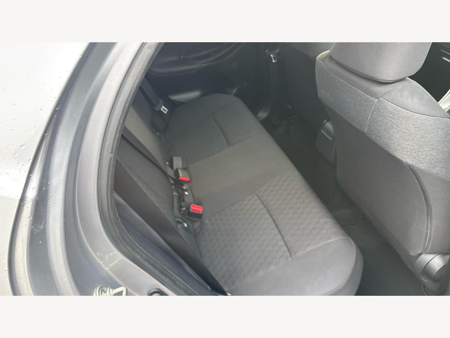 Used Toyota Yaris 2022 for sale - 76702424: Photo 14