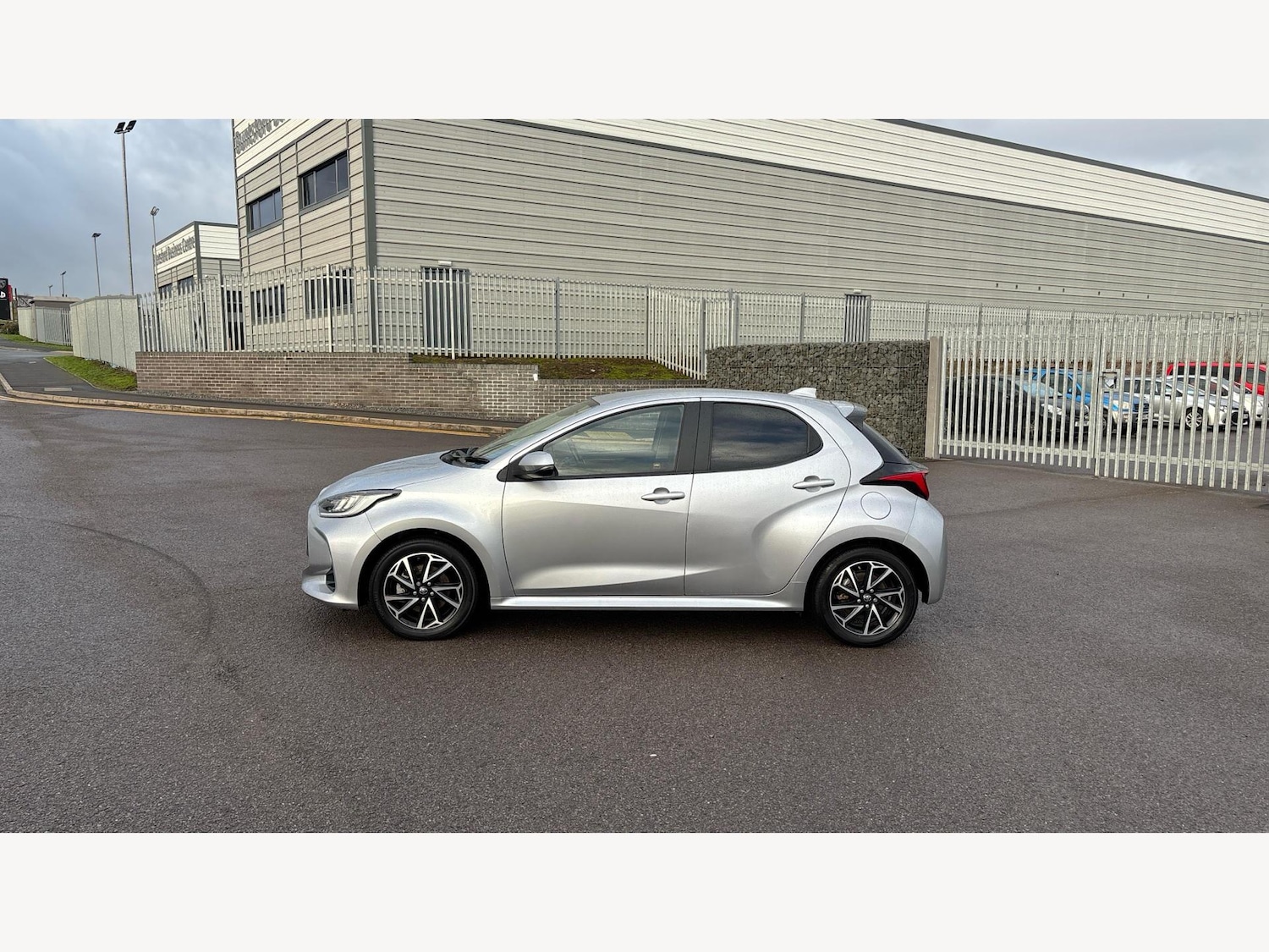 Used Toyota Yaris 2022 for sale - 76702424: Photo 19