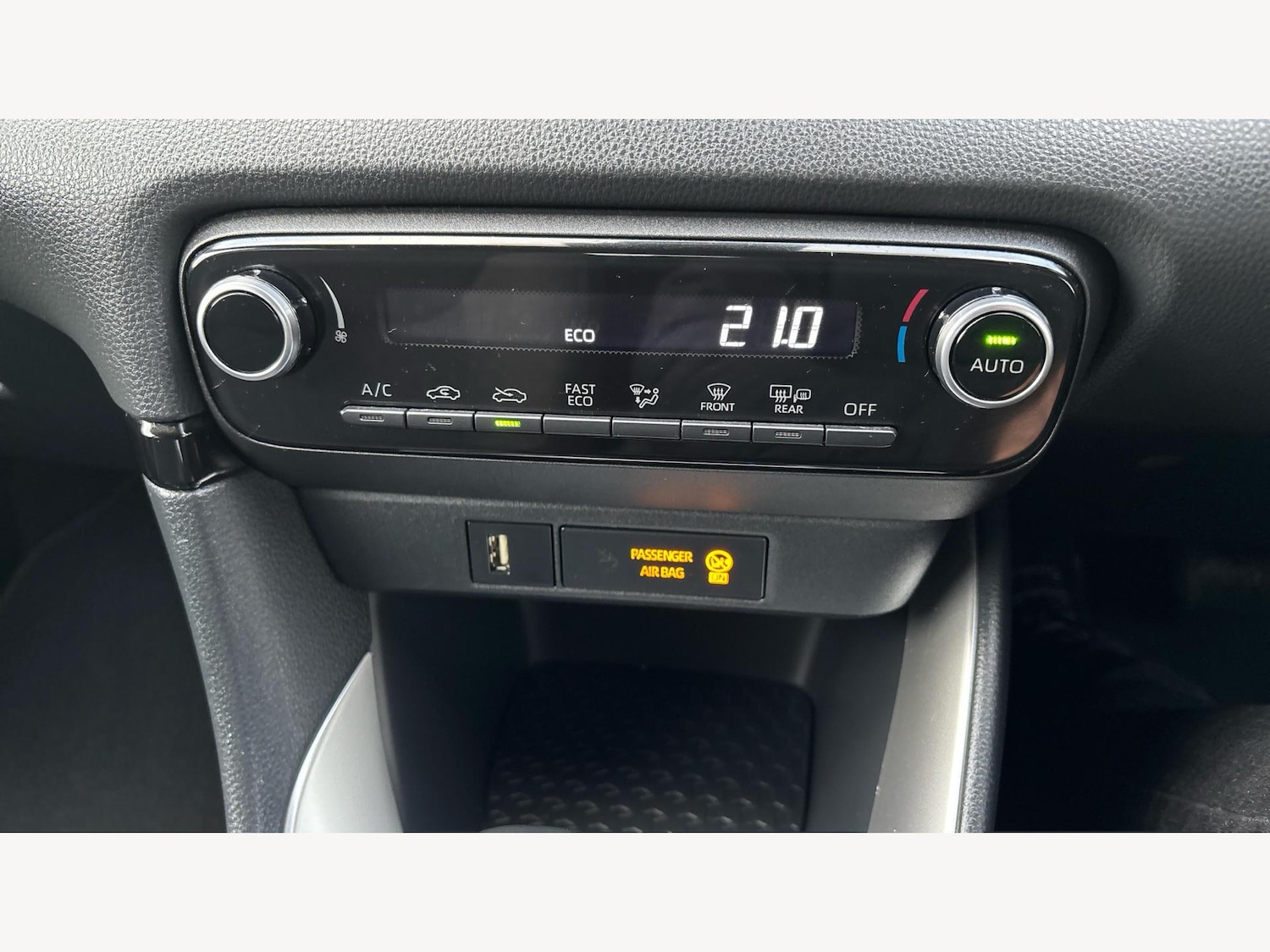 Used Toyota Yaris 2022 for sale - 76702424: Photo 23