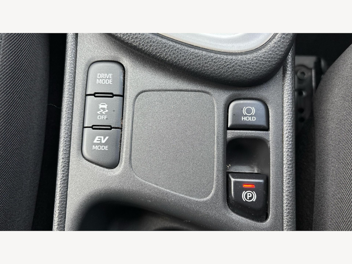 Used Toyota Yaris 2022 for sale - 76702424: Photo 26