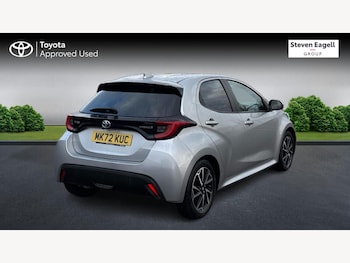 Used Toyota Yaris 2022 for sale - 76702424: Photo