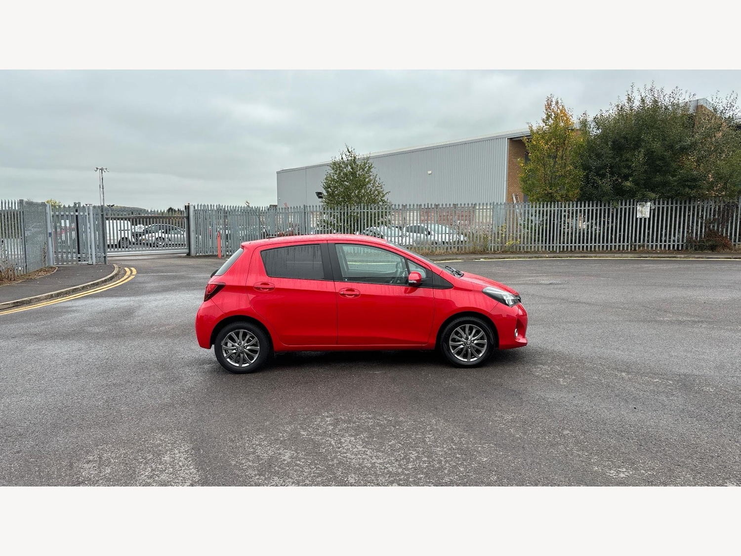 Used Toyota Yaris 2016 for sale - 77175874: Photo 18