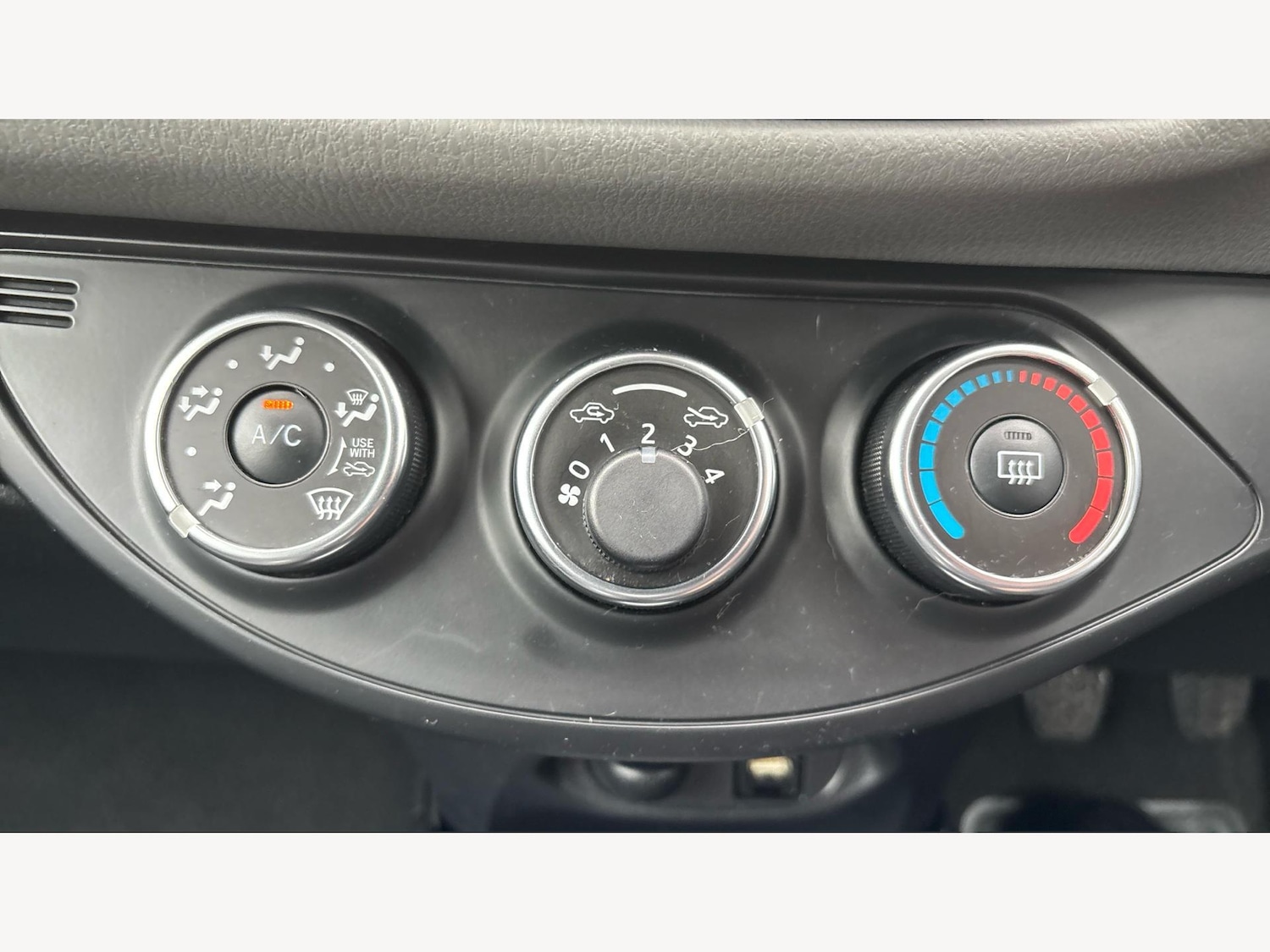 Used Toyota Yaris 2016 for sale - 77175874: Photo 23