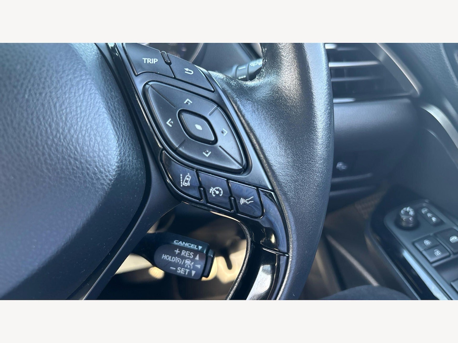 Used Toyota C-HR 2021 for sale - 78185466: Photo 34