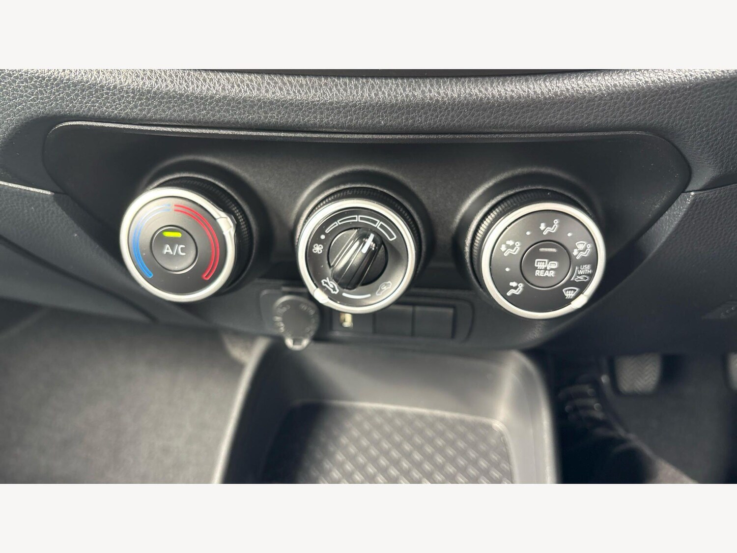 Used Toyota Aygo X 2022 for sale - 78170768: Photo 32