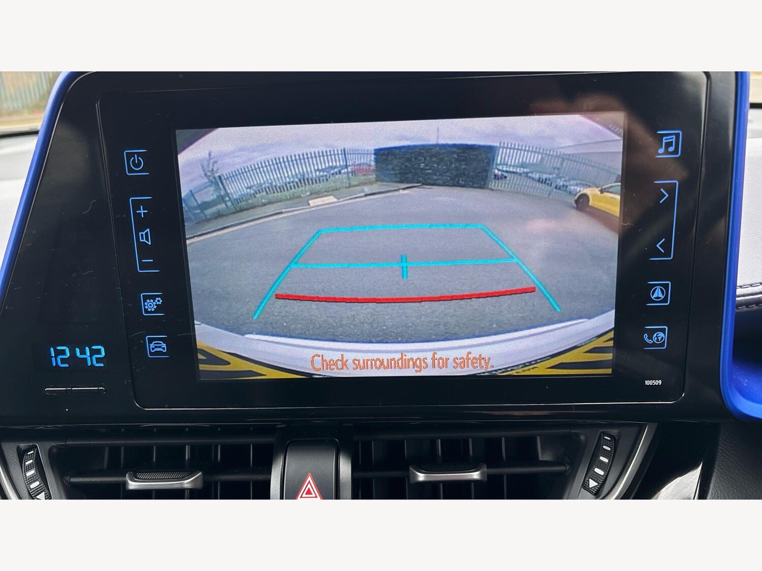 Used Toyota C-HR 2018 for sale - 78171303: Photo 35