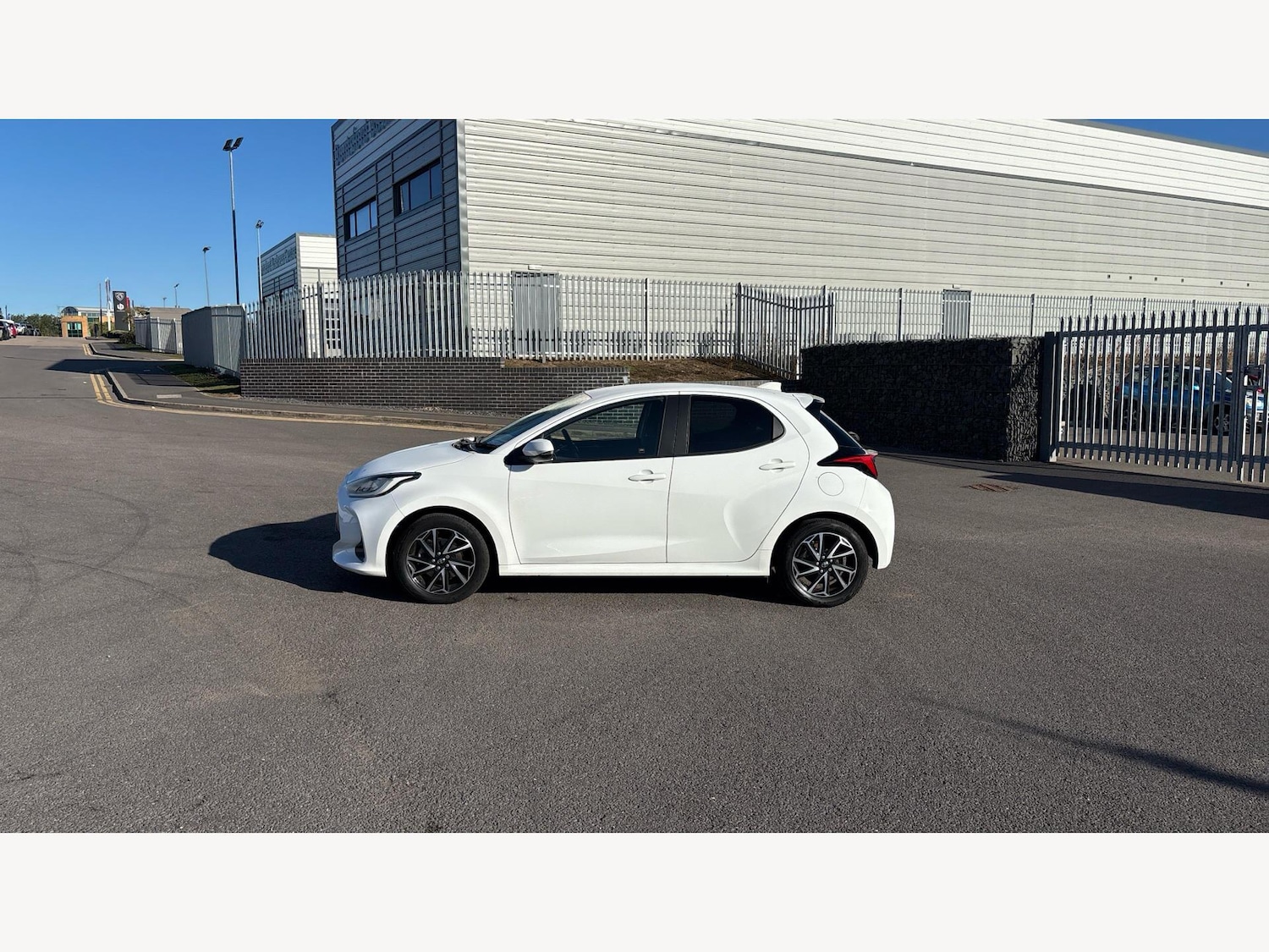 Used Toyota Yaris 2023 for sale - 76458117: Photo 19