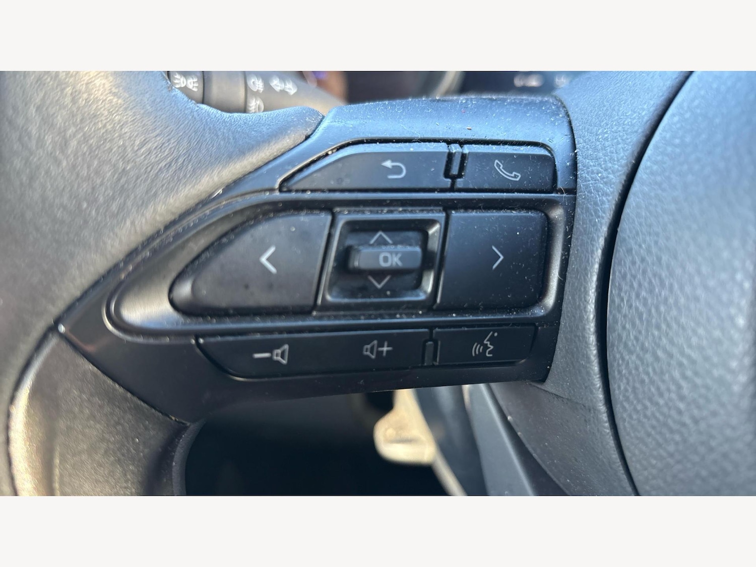 Used Toyota Yaris 2023 for sale - 76458117: Photo 24