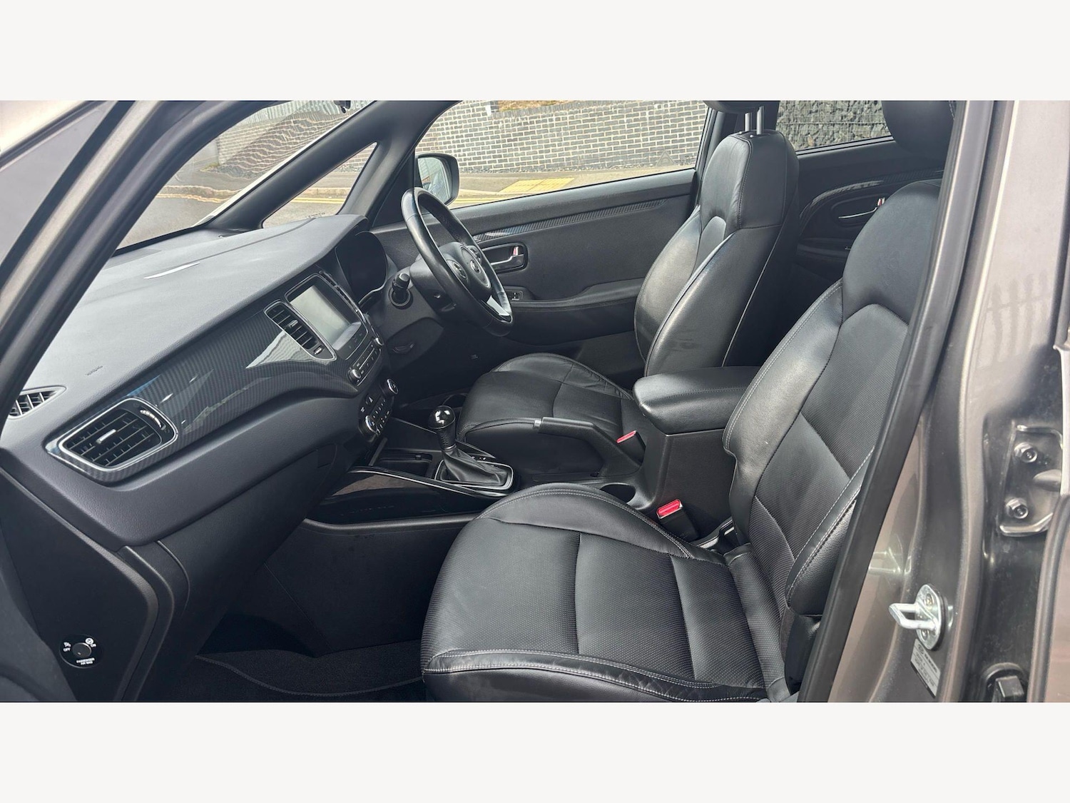 Used Kia Carens 2018 for sale - 78006650: Photo 12