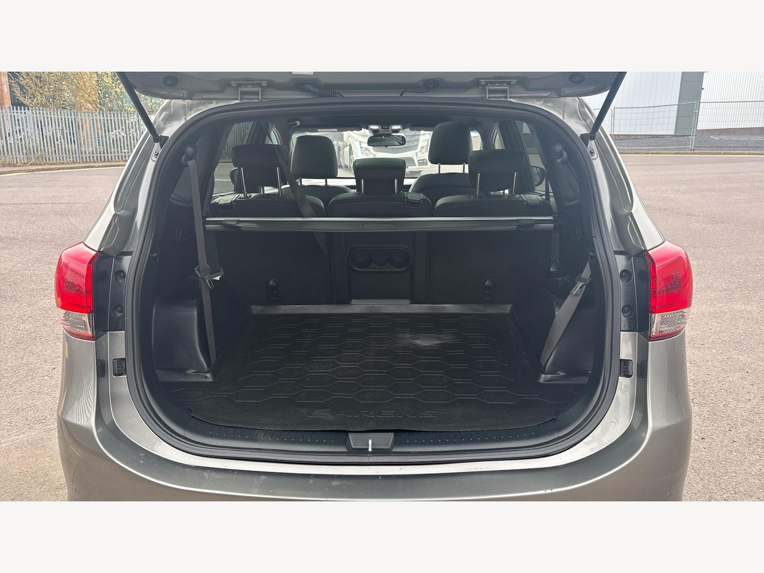 Used Kia Carens 2018 for sale - 78006650: Photo 16