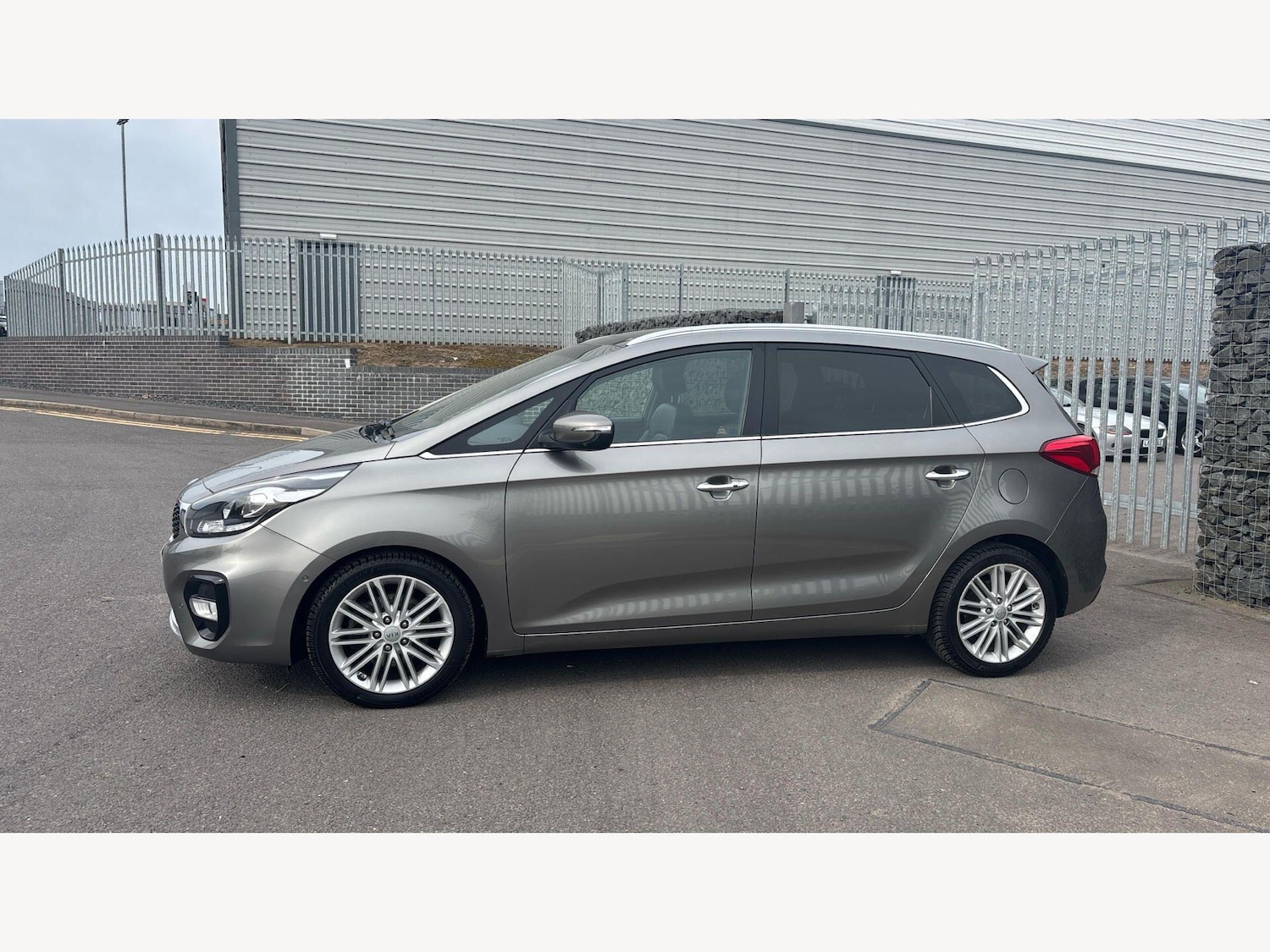 Used Kia Carens 2018 for sale - 78006650: Photo 19