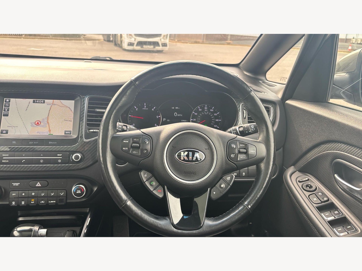 Used Kia Carens 2018 for sale - 78006650: Photo 8