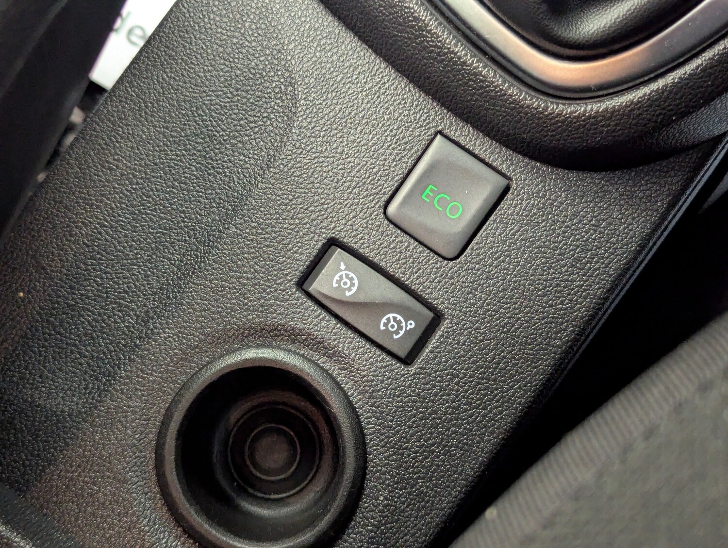 Used Renault Captur 2018 for sale - 77506103: Photo 35