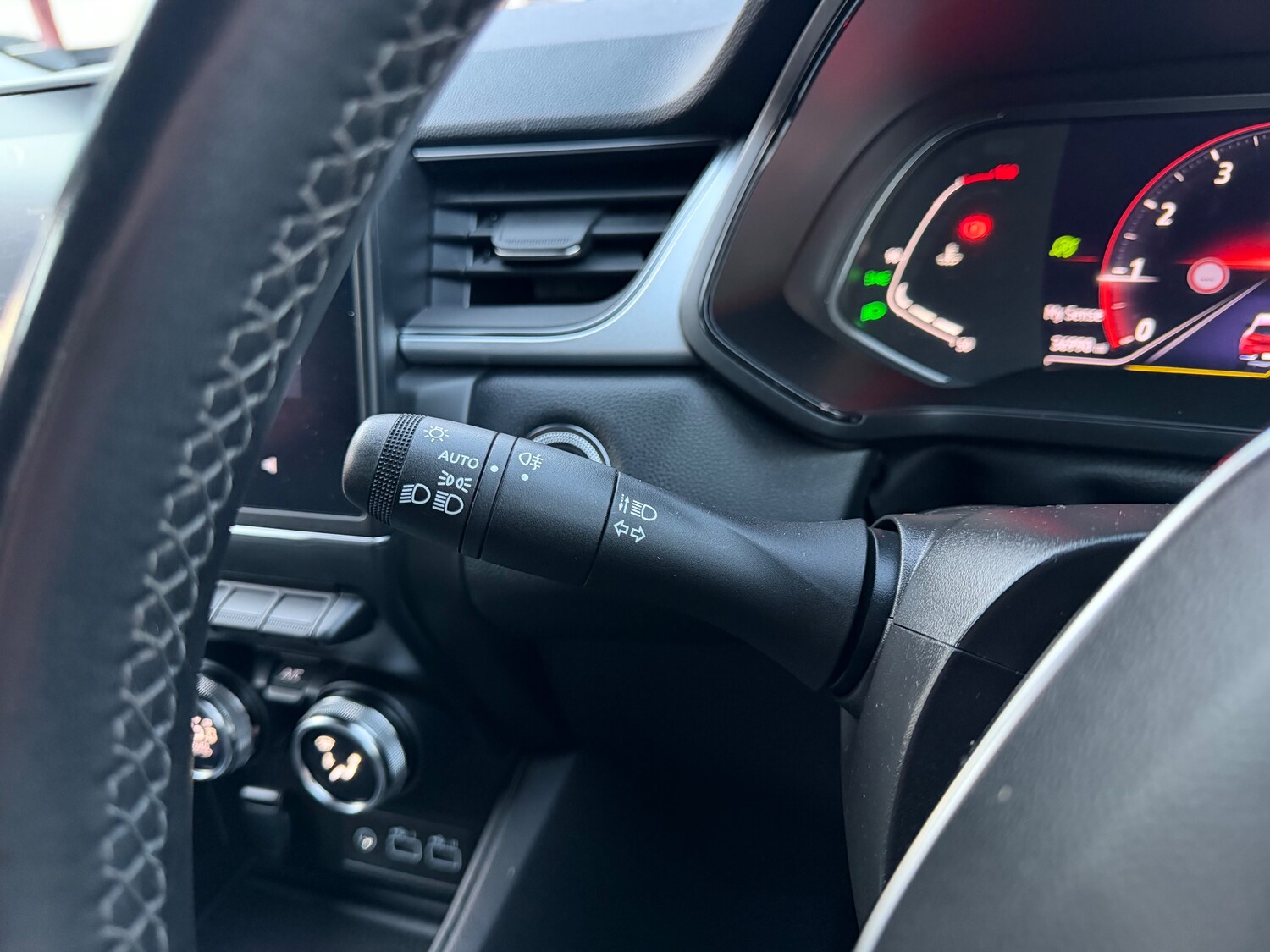 Used Renault Captur 2024 for sale - 76557823: Photo 21