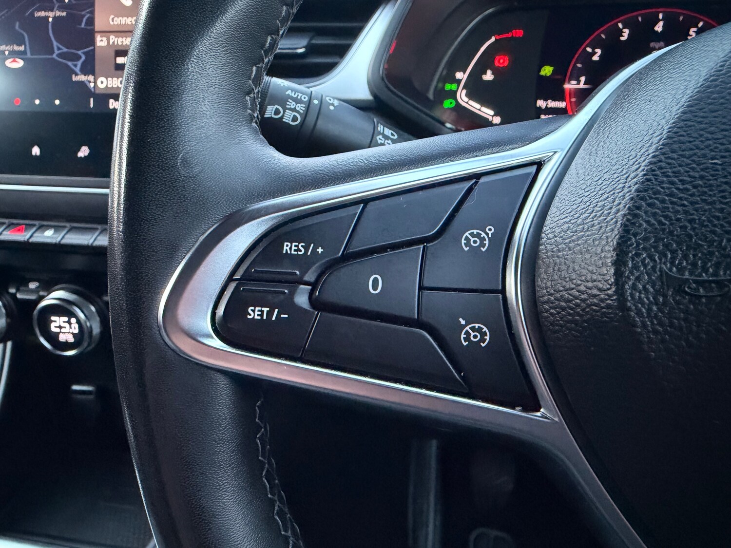 Used Renault Captur 2024 for sale - 76557823: Photo 23