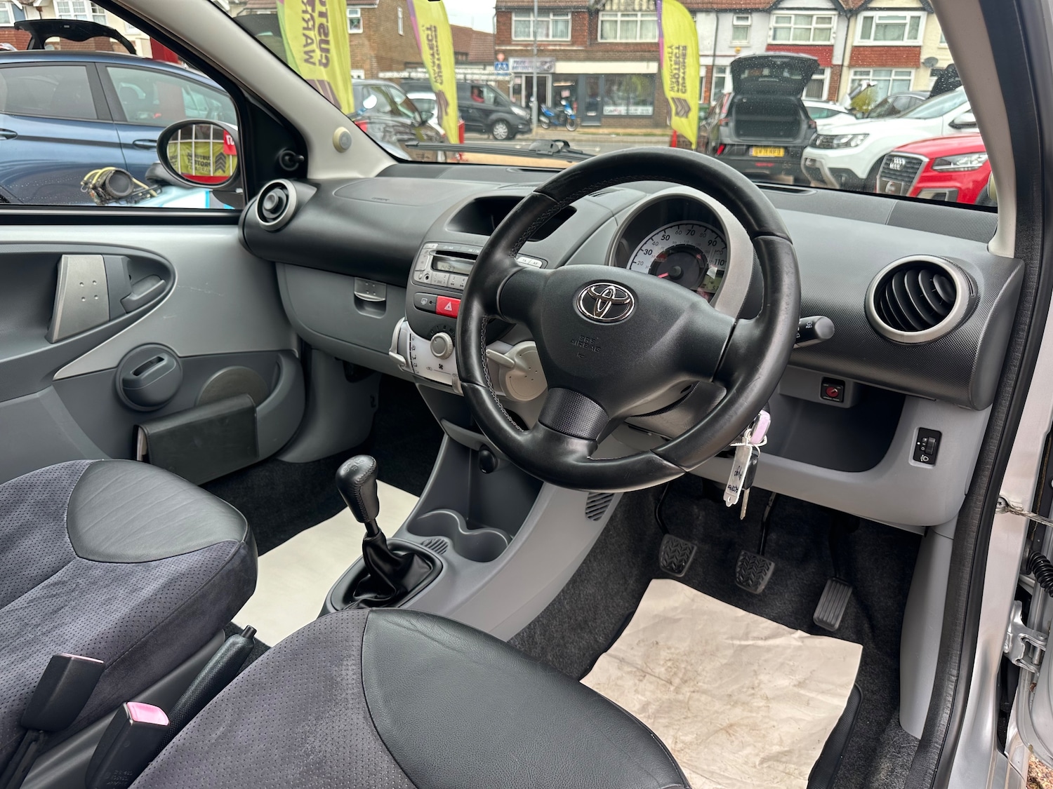 Used Toyota AYGO 2008 for sale - 76273702: Photo 12