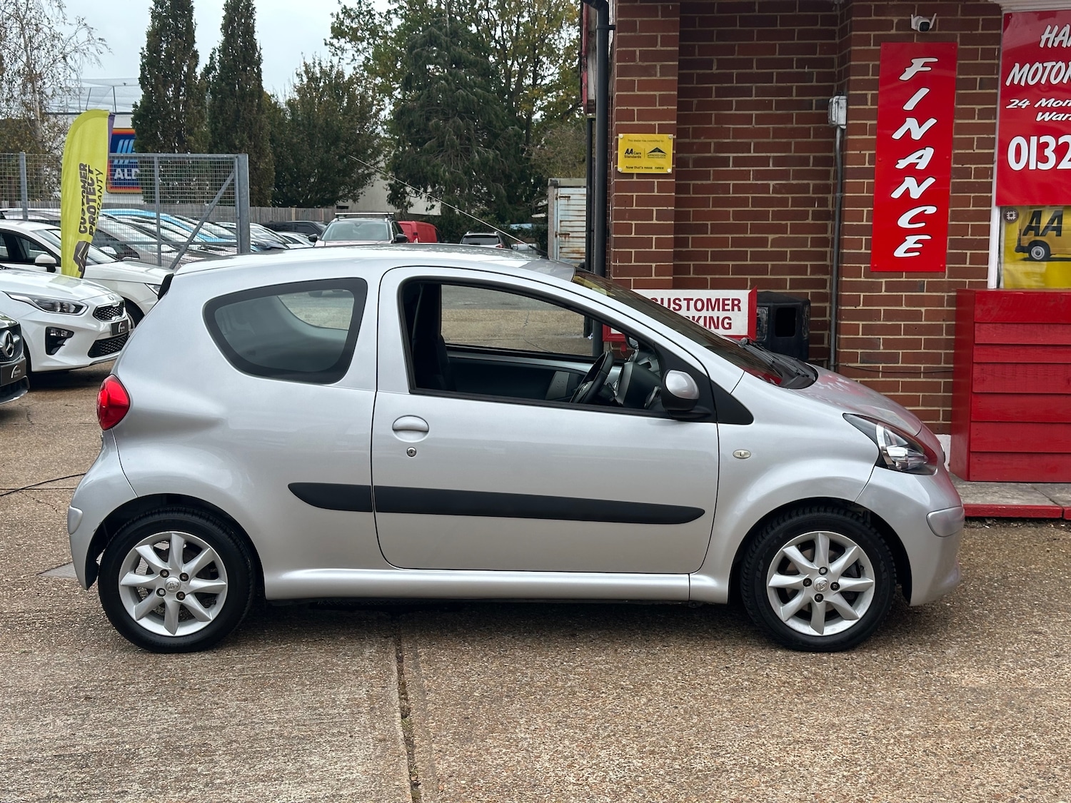Used Toyota AYGO 2008 for sale - 76273702: Photo 2