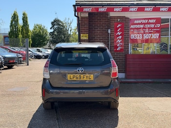 Used Toyota Prius+ 2020 for sale - 78150413: Photo