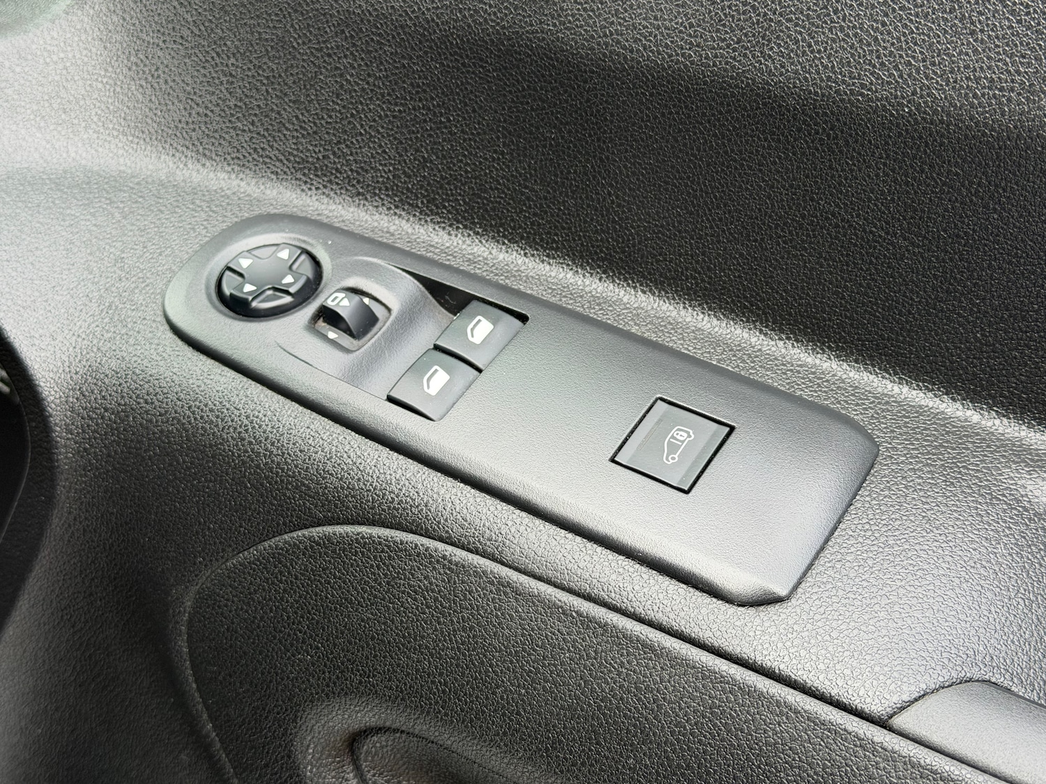 Used Peugeot Partner 2021 for sale - 77631356: Photo 17