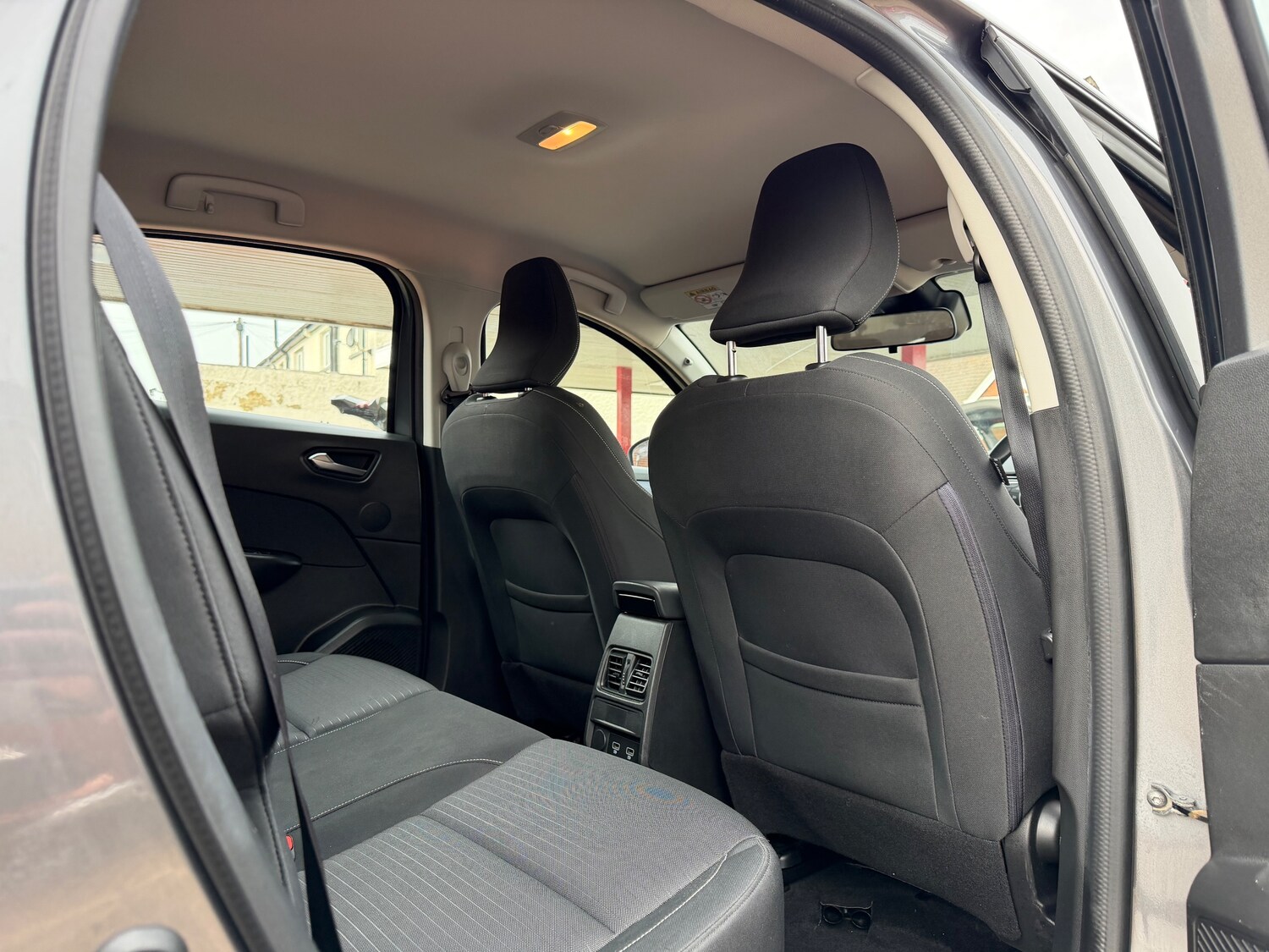 Used Renault Arkana 2023 for sale - 77650435: Photo 14