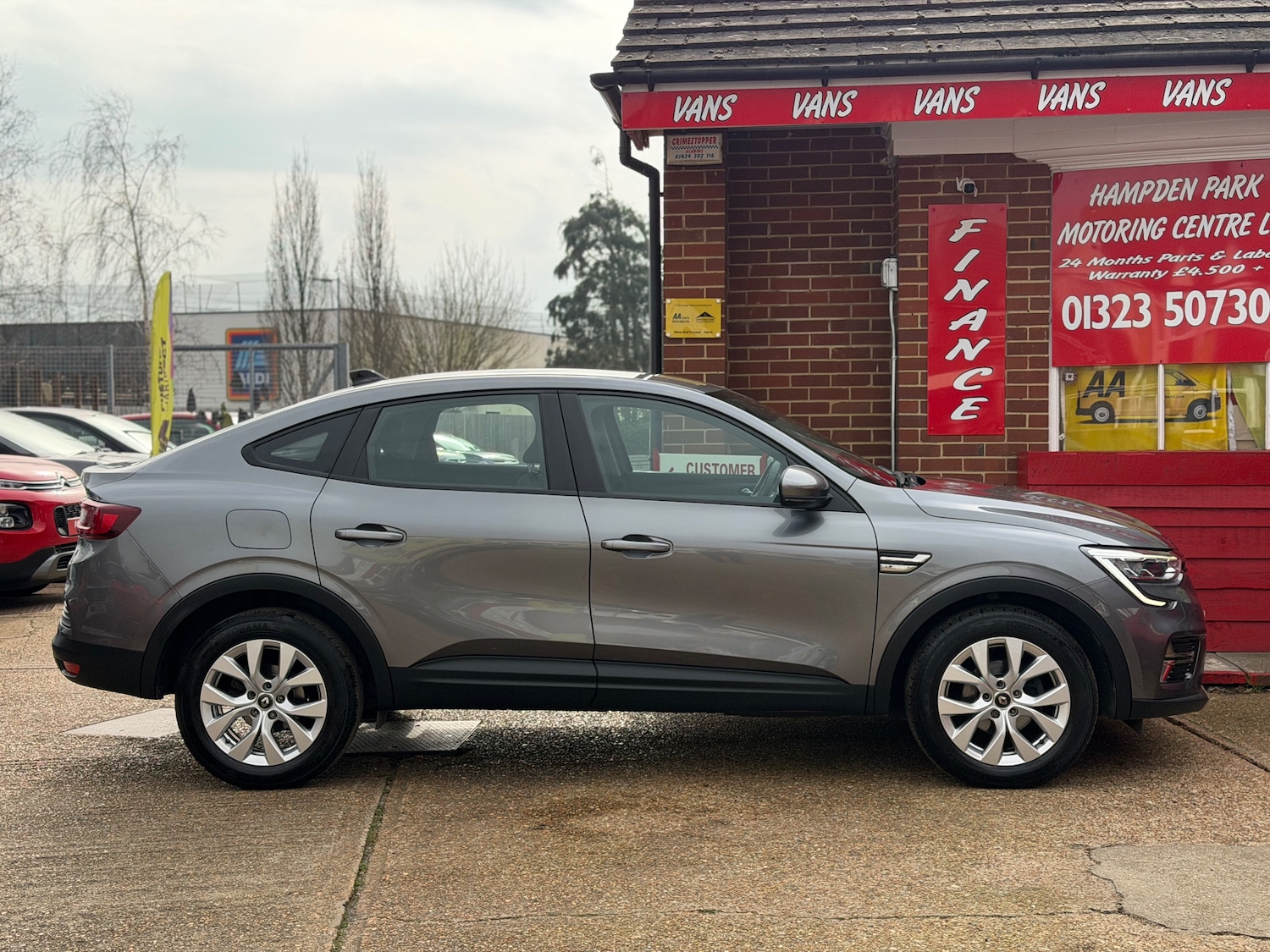 Used Renault Arkana 2023 for sale - 77650435: Photo 2