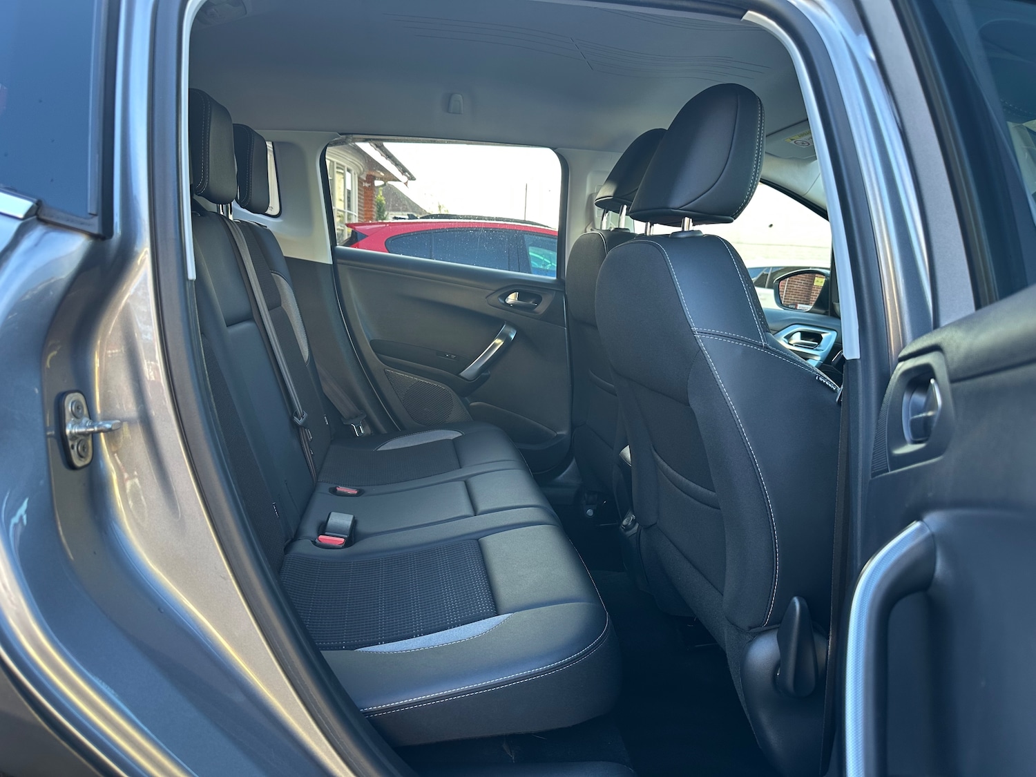 Used Peugeot 2008 2016 for sale - 76320046: Photo 11