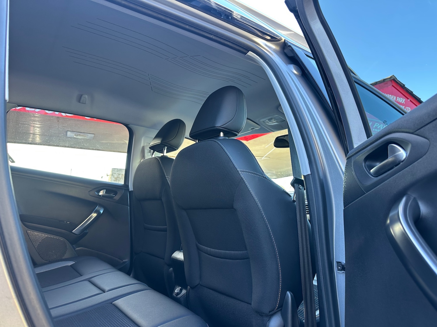 Used Peugeot 2008 2016 for sale - 76320046: Photo 14