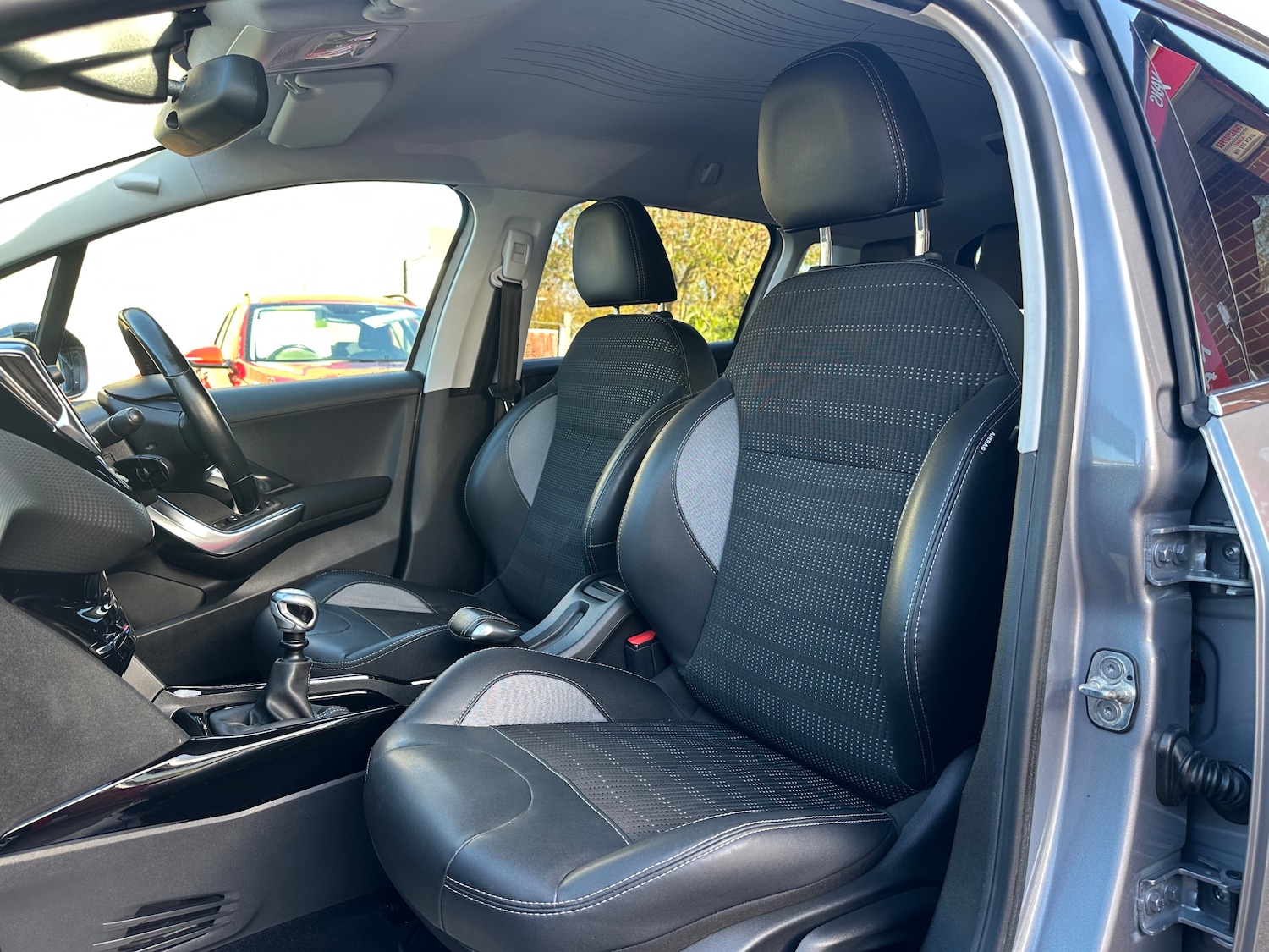 Used Peugeot 2008 2016 for sale - 76320046: Photo 17