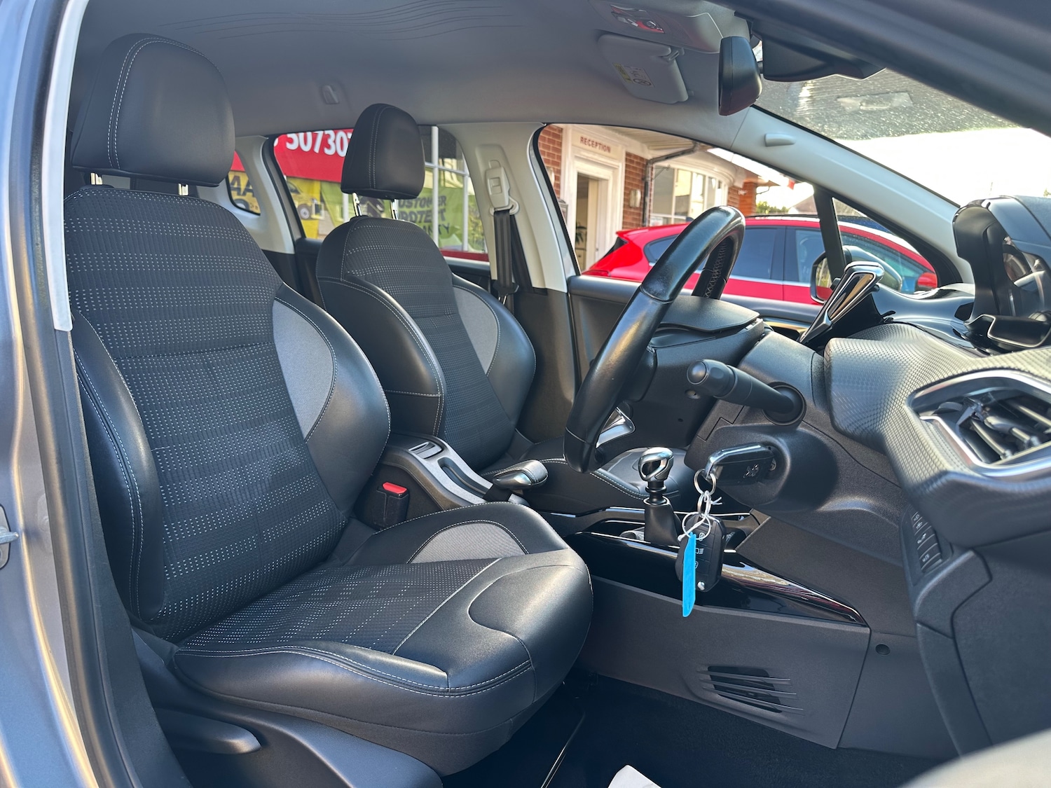 Used Peugeot 2008 2016 for sale - 76320046: Photo 18