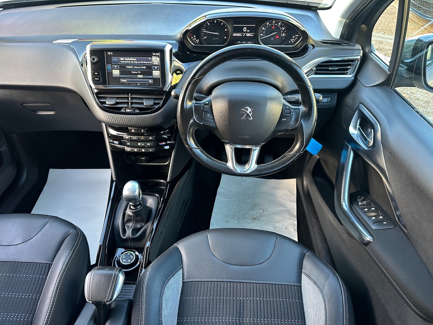 Used Peugeot 2008 2016 for sale - 76320046: Photo 22