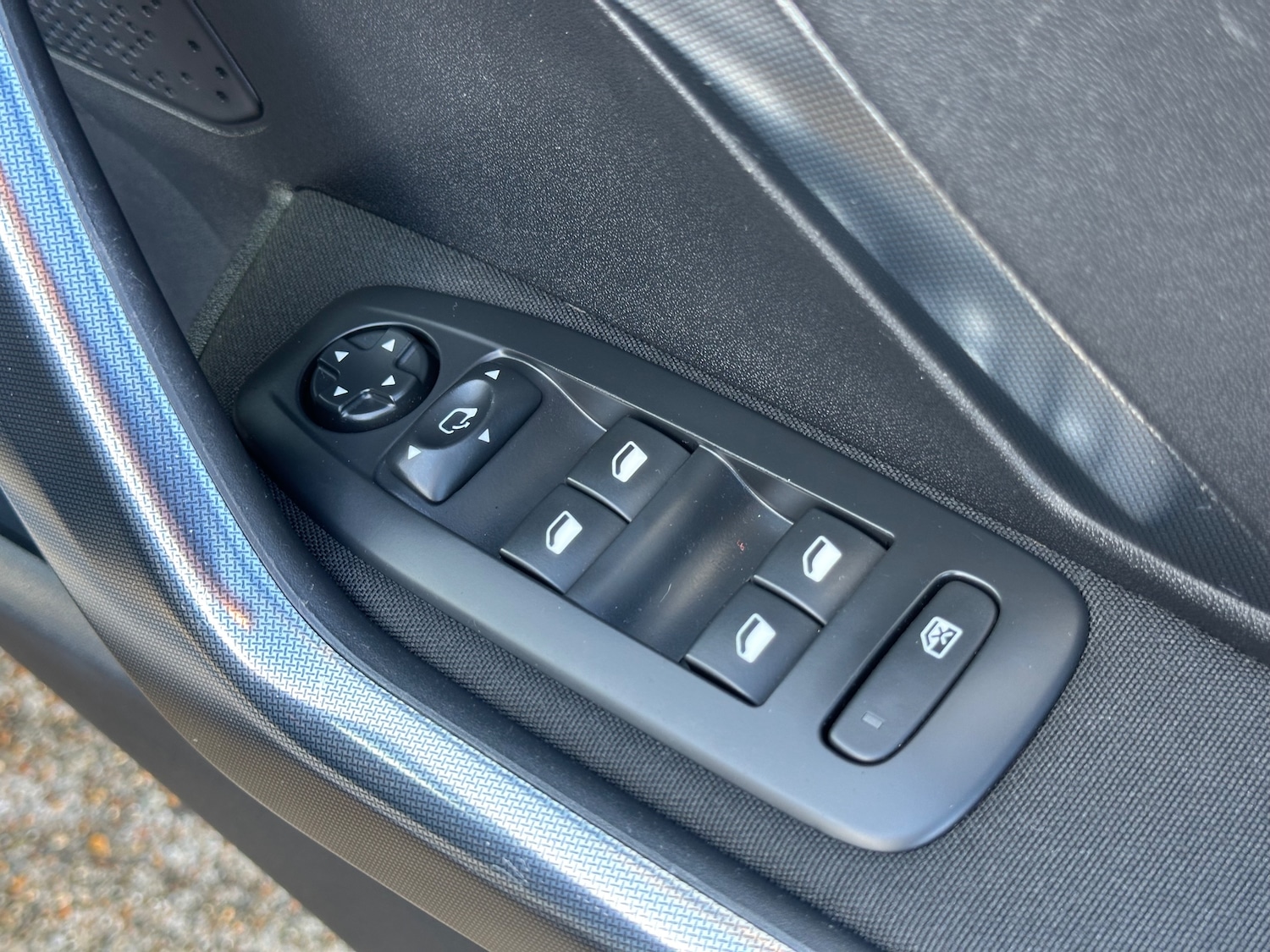 Used Peugeot 2008 2016 for sale - 76320046: Photo 23