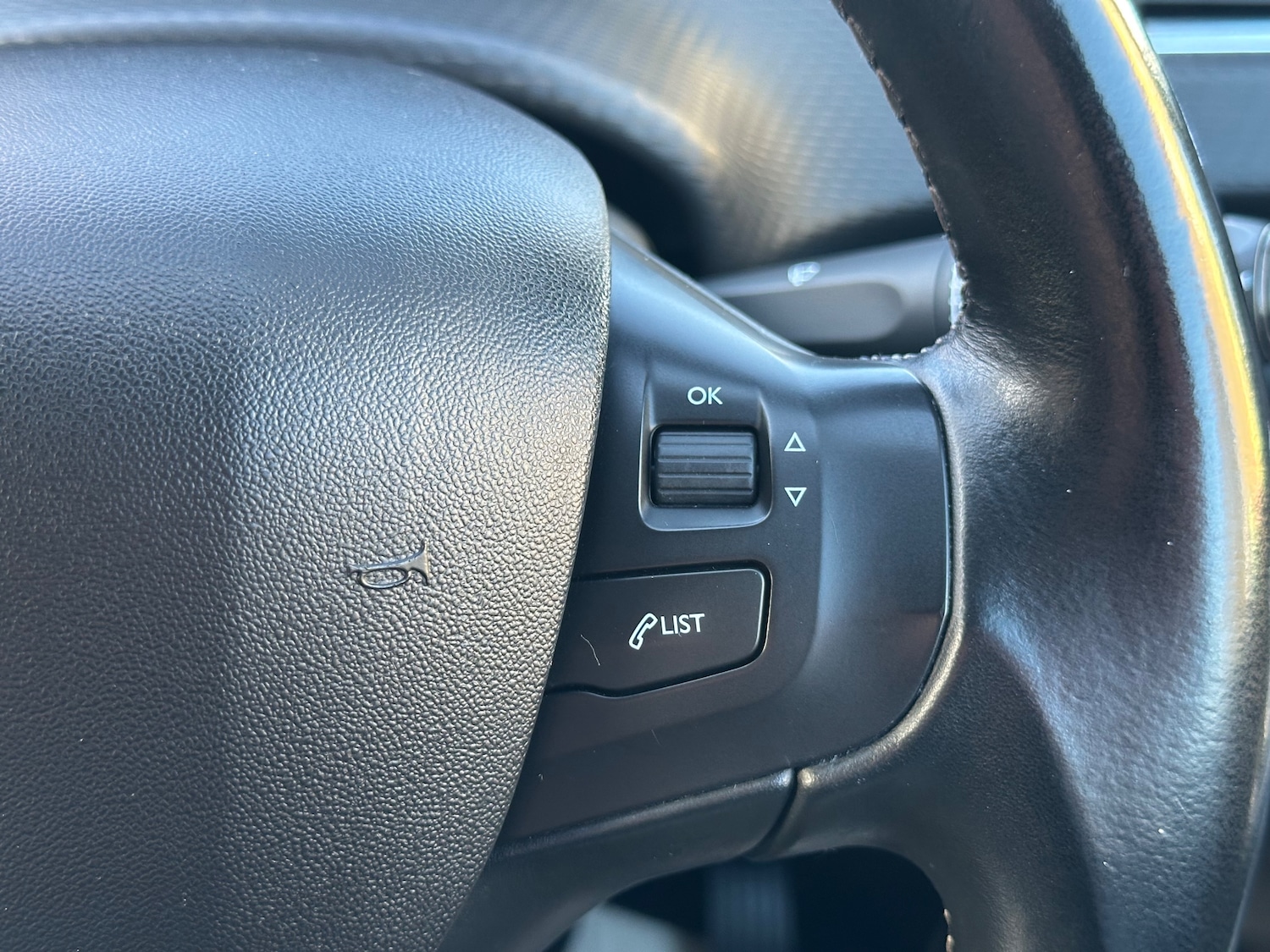 Used Peugeot 2008 2016 for sale - 76320046: Photo 26