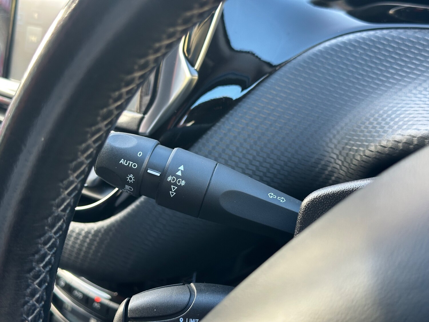 Used Peugeot 2008 2016 for sale - 76320046: Photo 29