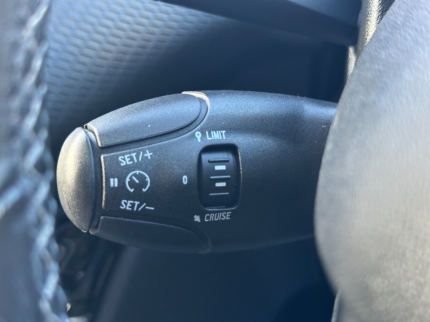 Used Peugeot 2008 2016 for sale - 76320046: Photo 30