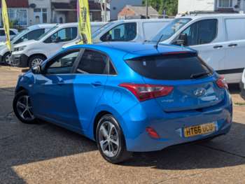 Used Hyundai i30 2017 for sale - 74917631: Photo