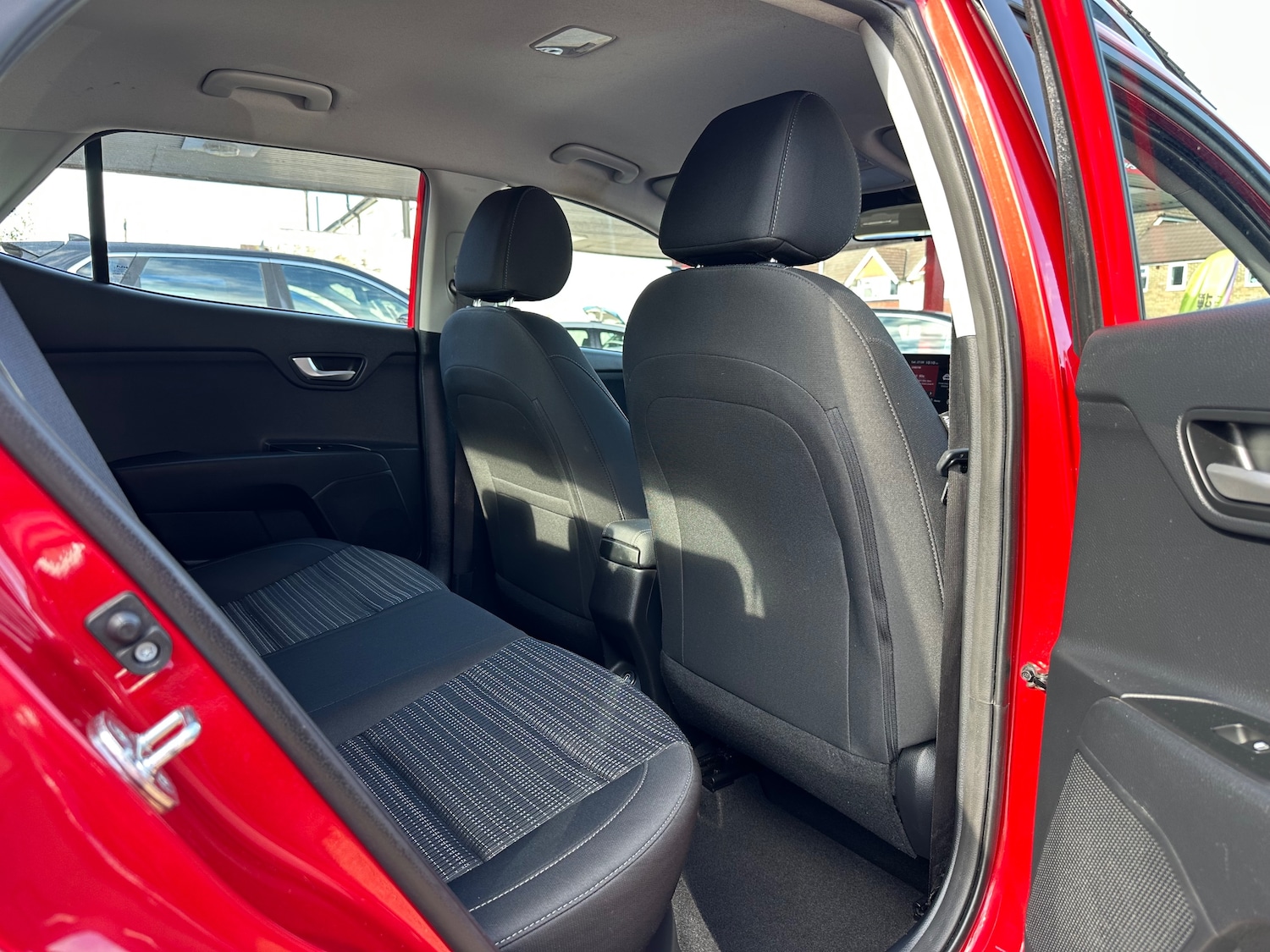 Used Kia Stonic 2022 for sale - 75999313: Photo 15